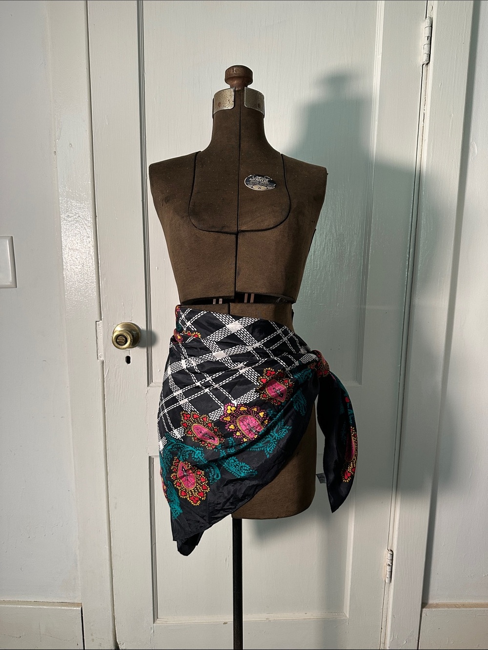 XXL DVF 100% Silk Scarf Kerchief Navy Floral Plaid Paisley Wrap Skirt Pink